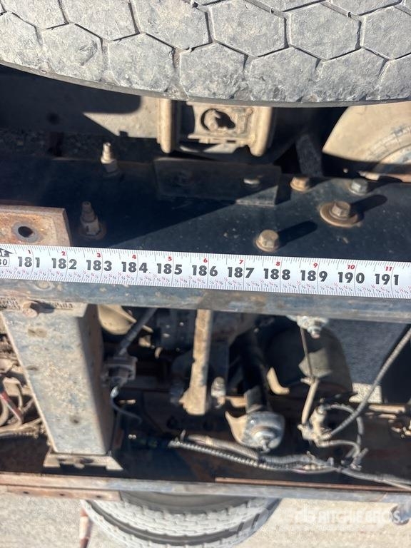 Peterbilt 367 6x4 Cab and Chassis Cabine en interieur