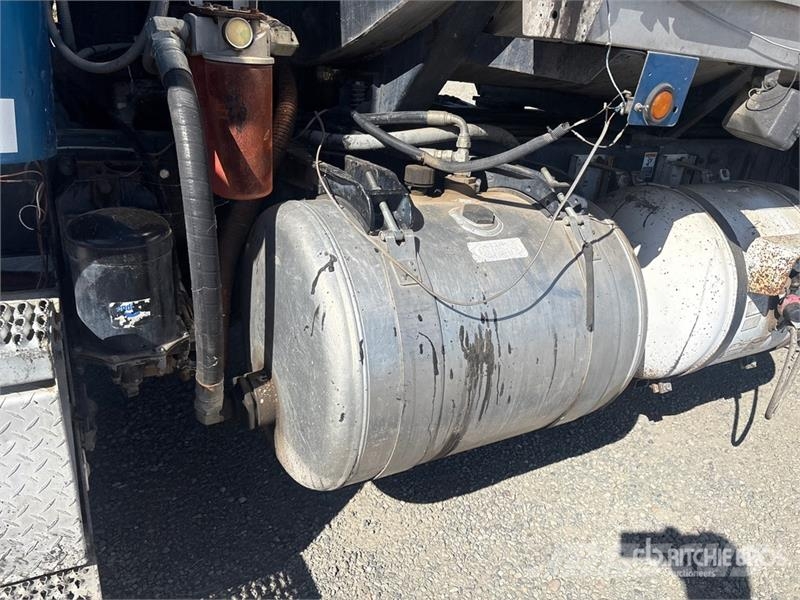 Peterbilt 378 6x4 Asphalt Distributor Truck Kamioni cisterne