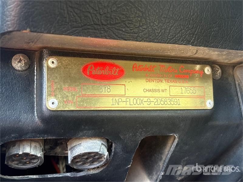 Peterbilt 378 6x4 Asphalt Distributor Truck Kamioni cisterne