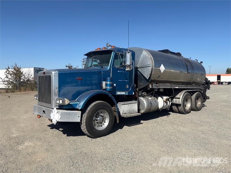 Peterbilt 378 6x4 Asphalt Distributor Truck Kamioni cisterne