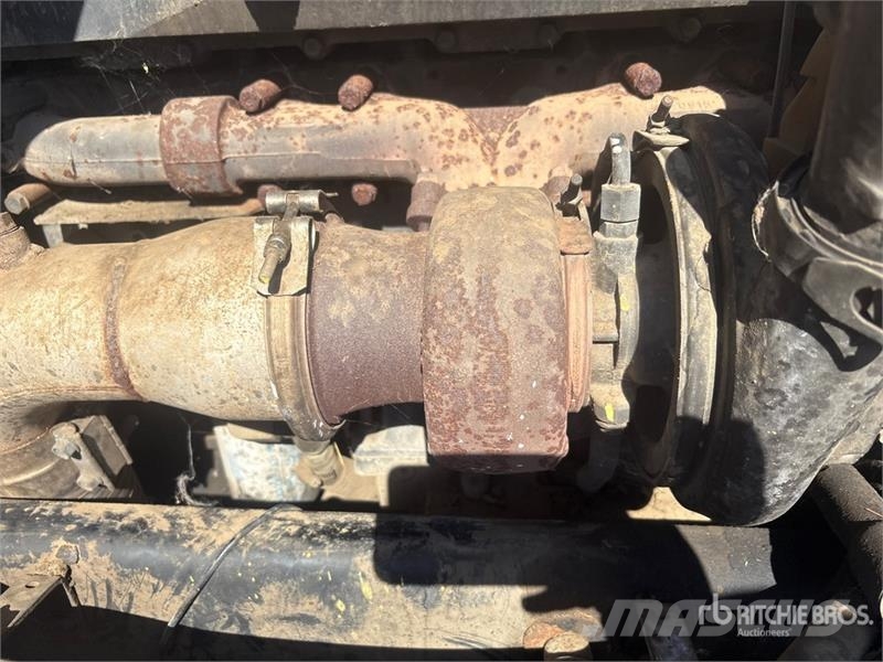 Peterbilt 378 6x4 Asphalt Distributor Truck Kamioni cisterne