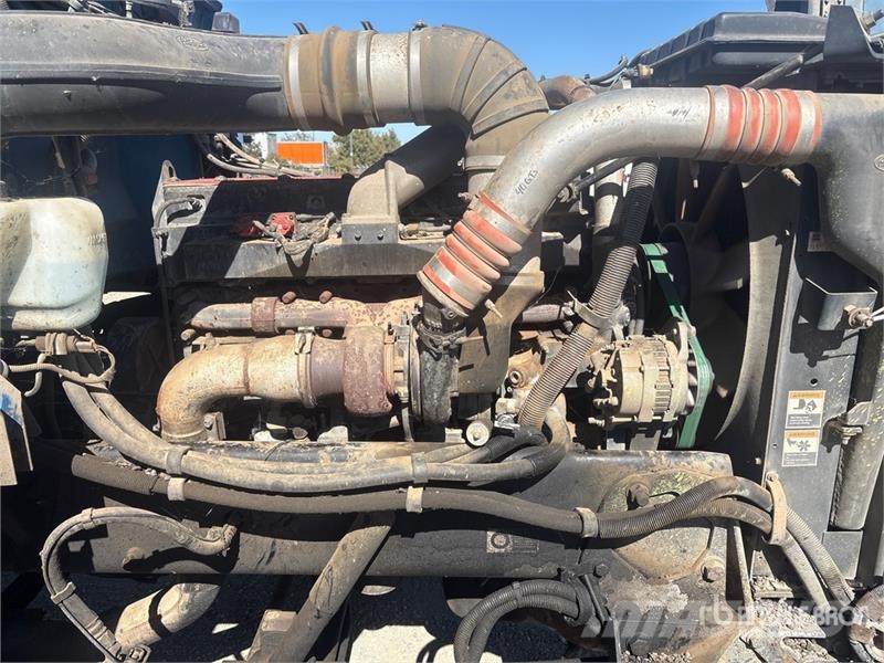 Peterbilt 378 6x4 Asphalt Distributor Truck Kamioni cisterne