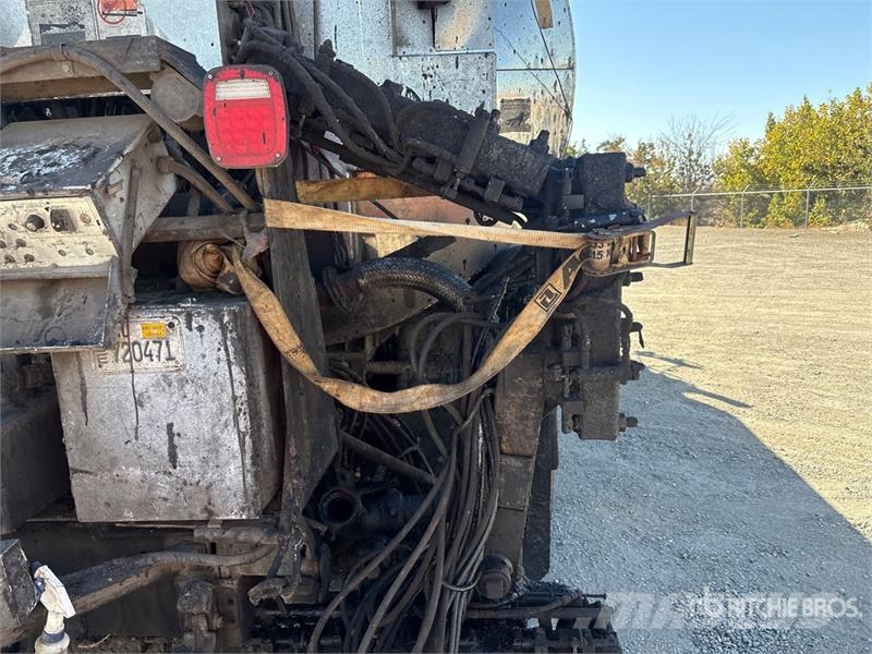 Peterbilt 378 6x4 Asphalt Distributor Truck Kamioni cisterne