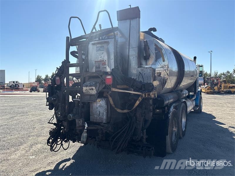 Peterbilt 378 6x4 Asphalt Distributor Truck Kamioni cisterne
