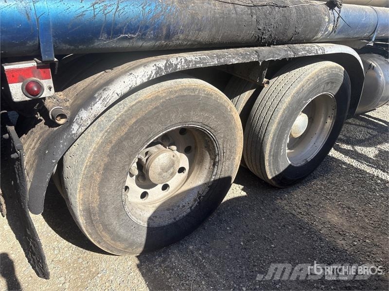 Peterbilt 378 6x4 Asphalt Distributor Truck Kamioni cisterne