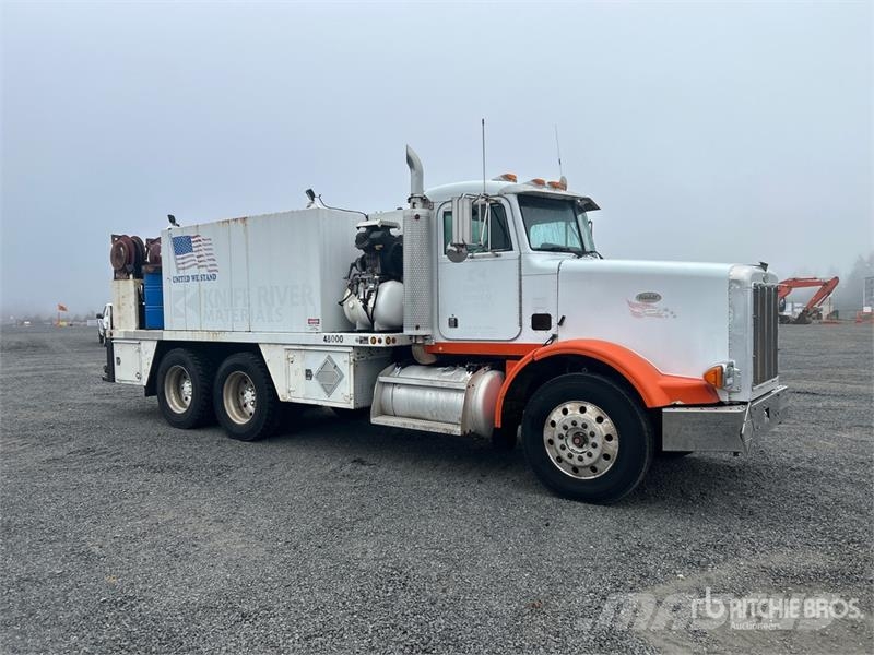 Peterbilt 378 6x4 Fuel and Lube Truck Tovornjaki cisterne