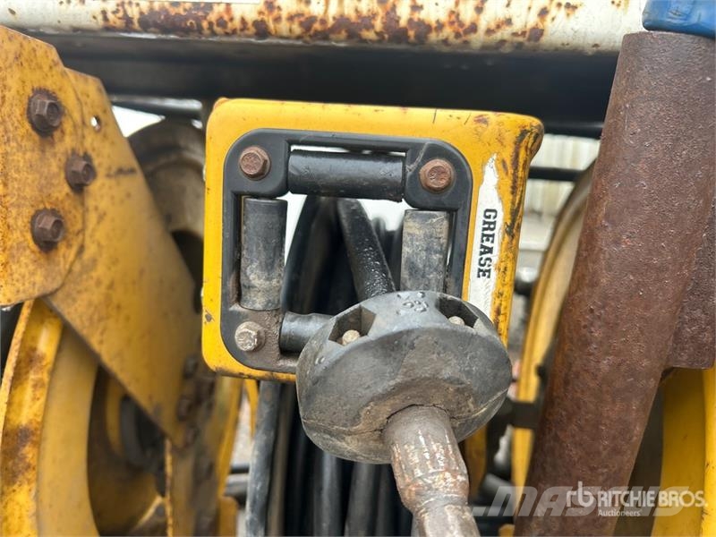 Peterbilt 378 6x4 Fuel and Lube Truck Tovornjaki cisterne