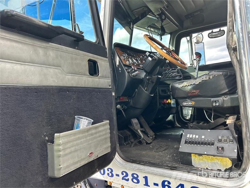 Peterbilt 378 6x4 Sleeper 35 ton Tow Truck Sleepwagens