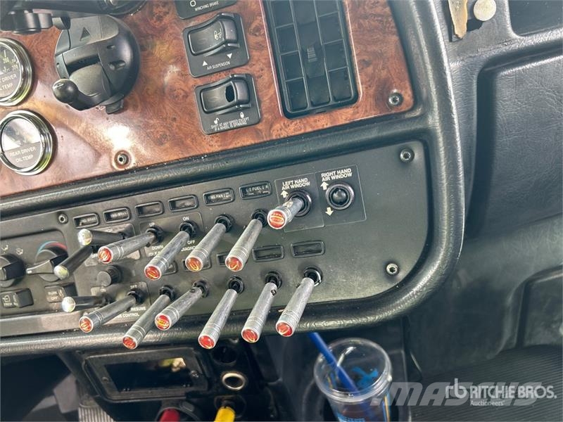 Peterbilt 378 6x4 Sleeper 35 ton Tow Truck Sleepwagens