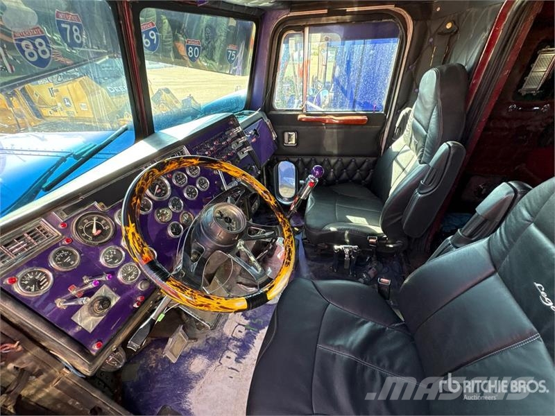 Peterbilt 379 Trekkers