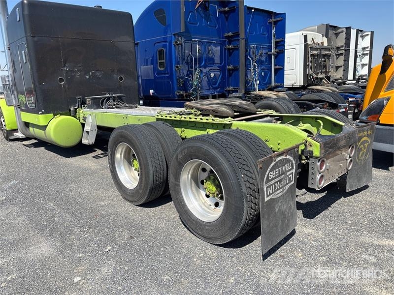 Peterbilt 379 Prime Movers