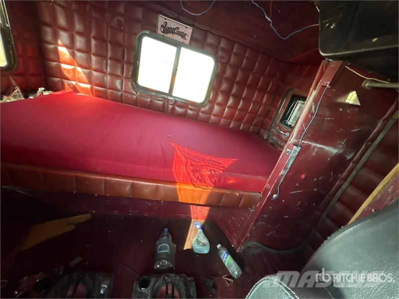 Peterbilt 379 Trekkers