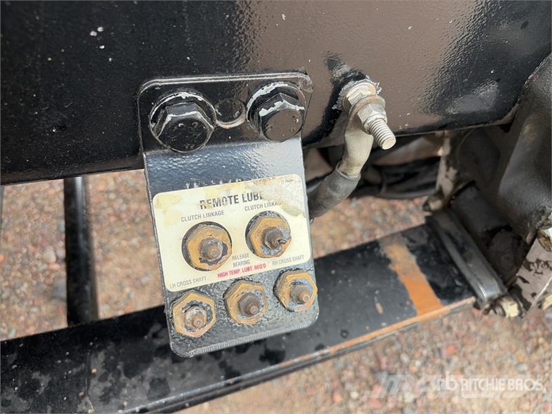 Peterbilt 379 6x4 Cab and Chassis (Inoperable) Cabines e interior