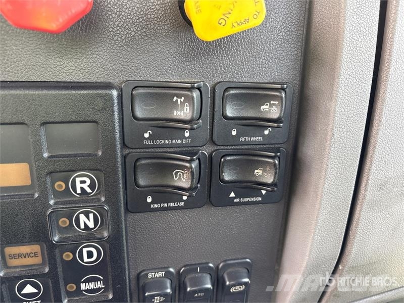 Peterbilt 382 4000 gal 6x4 Water Truck Tankvogne - vand