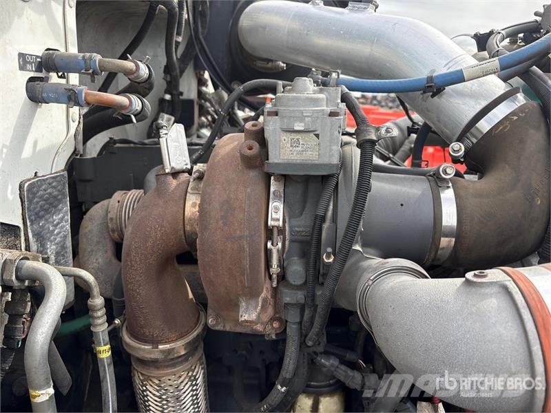 Peterbilt 382 4000 gal 6x4 Water Truck Tankvogne - vand