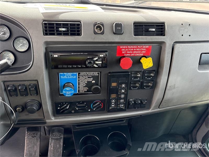 Peterbilt 382 4000 gal 6x4 Water Truck Tankvogne - vand