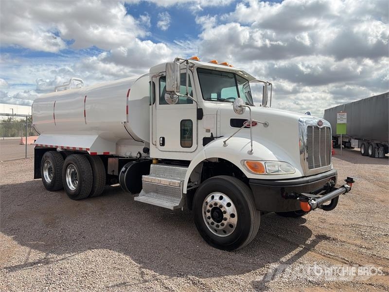 Peterbilt 382 4000 gal 6x4 Water Truck Tovornjaki za vodo