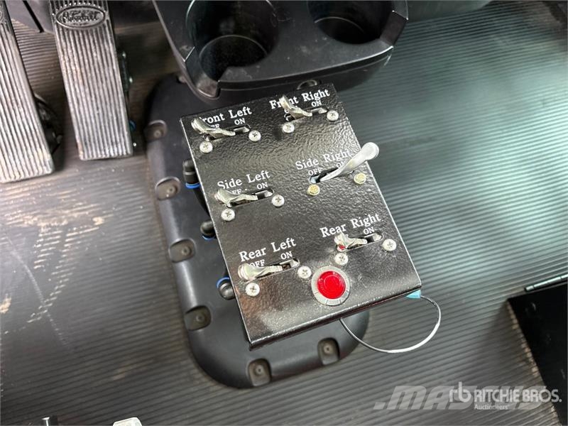 Peterbilt 382 4000 gal 6x4 Water Truck Tankvogne - vand