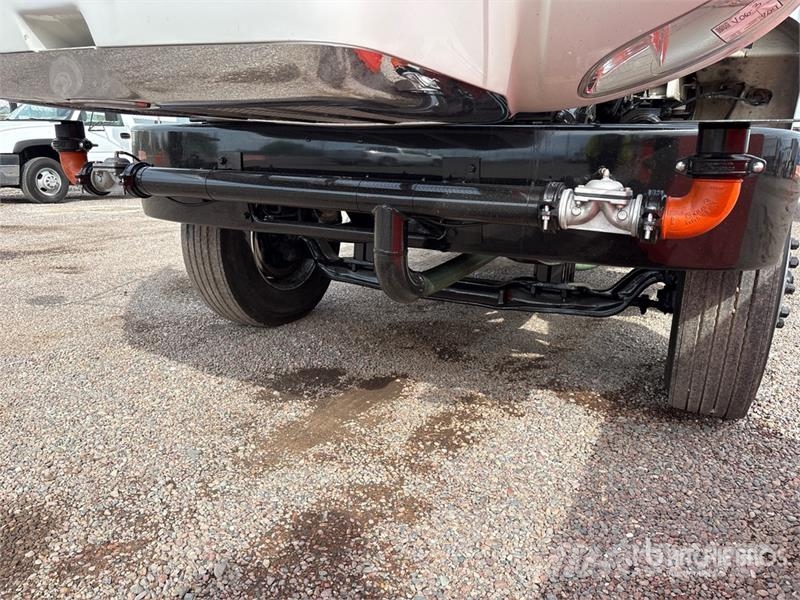 Peterbilt 382 4000 gal 6x4 Water Truck Tankvogne - vand