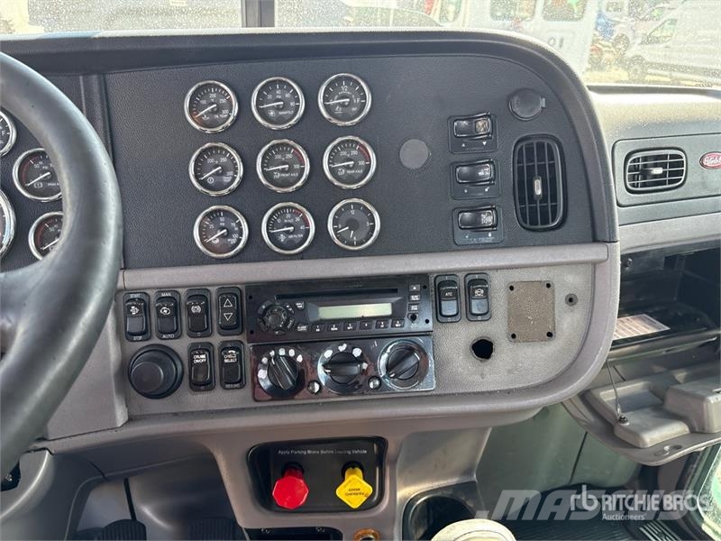 Peterbilt 384 Tractor Units
