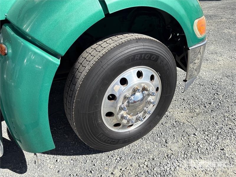 Peterbilt 384 Tractor Units