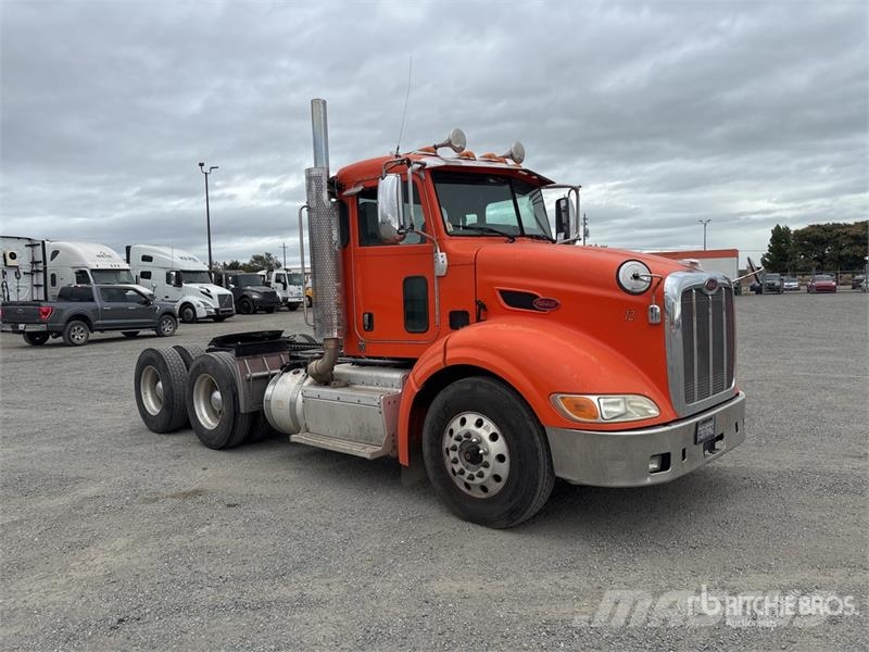 Peterbilt 384 Autotractoare
