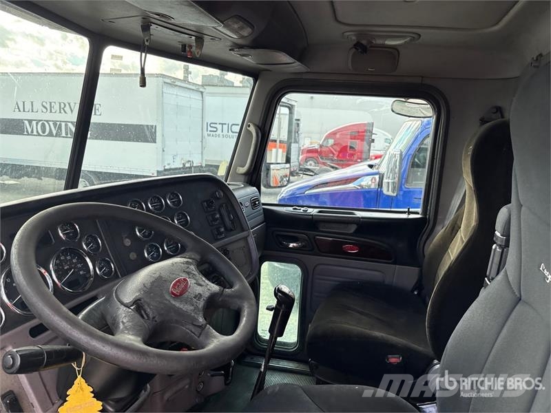 Peterbilt 384 Tractor Units