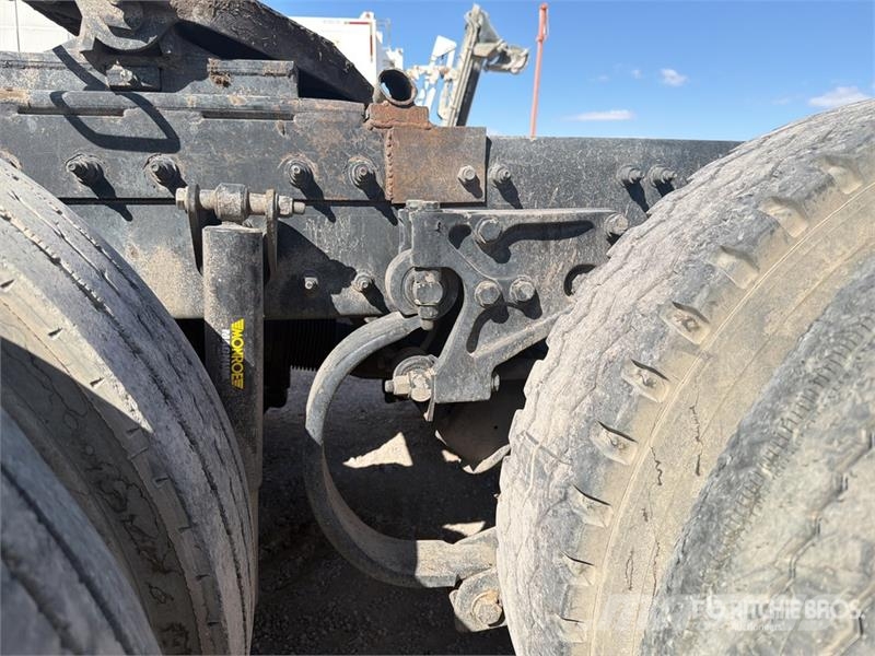 Peterbilt 384 Traktorske jedinice