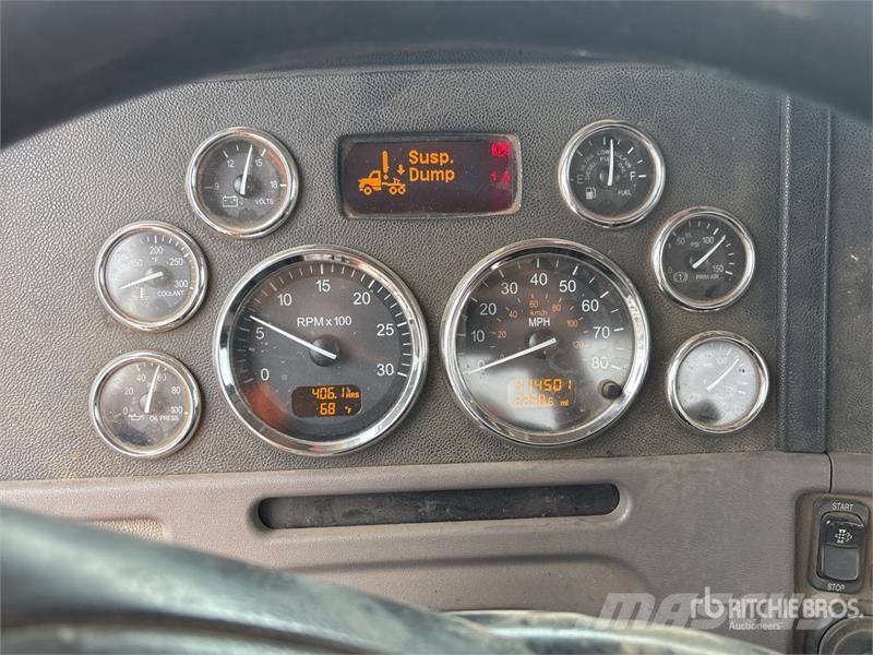 Peterbilt 384 Autotractoare