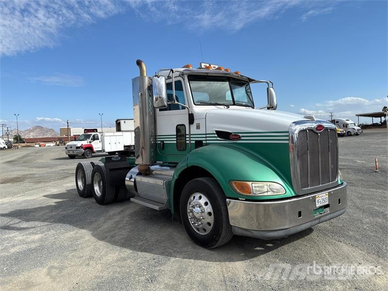 Peterbilt 384 Tegljači