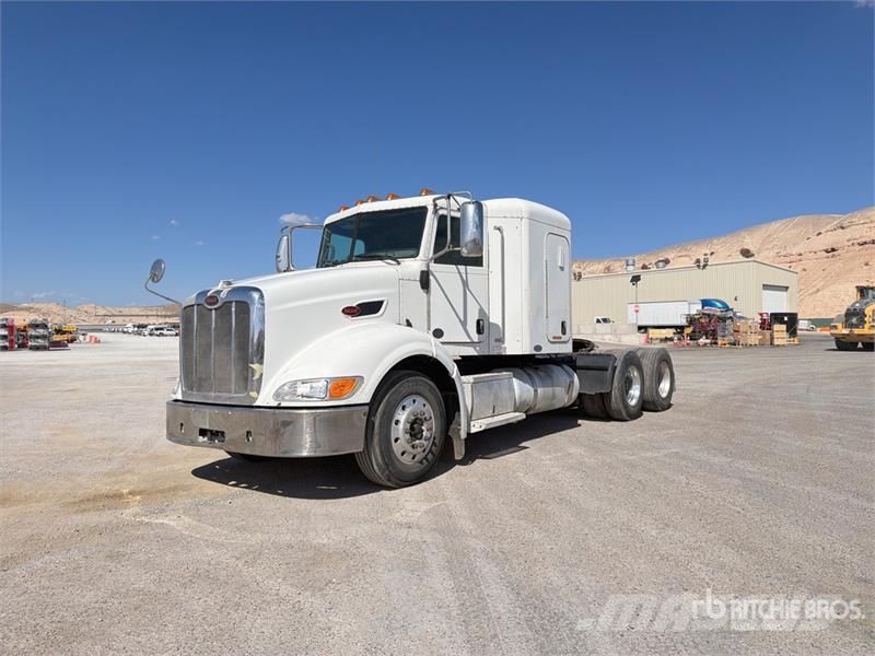 Peterbilt 384 Traktorske jedinice