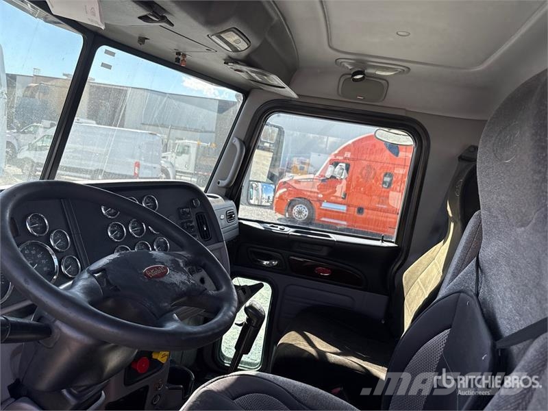Peterbilt 384 Tractor Units