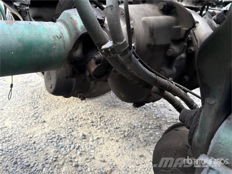 Peterbilt 384 Tractor Units