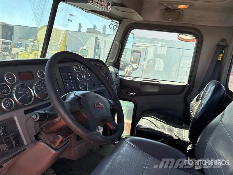 Peterbilt 384 Sattelzugmaschinen