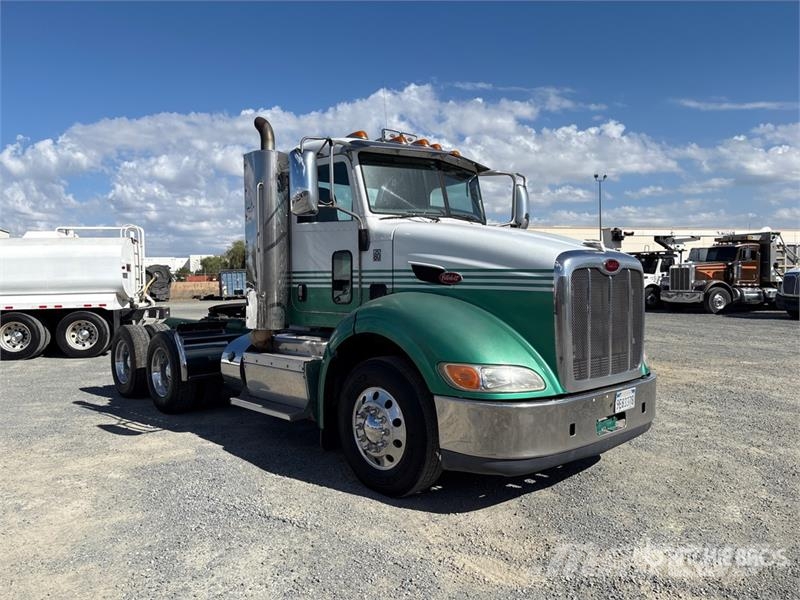 Peterbilt 384 Tractor Units