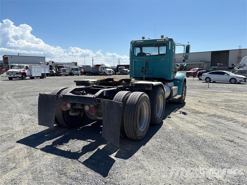 Peterbilt 384 Sattelzugmaschinen