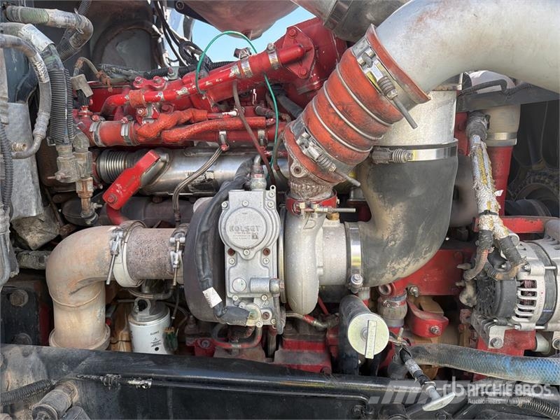 Peterbilt 384 Traktorske jedinice