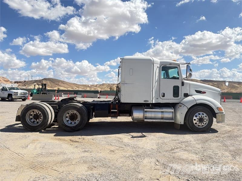 Peterbilt 384 Traktorske jedinice