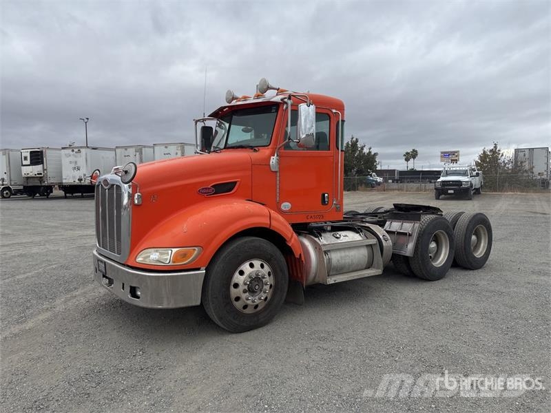 Peterbilt 384 Autotractoare