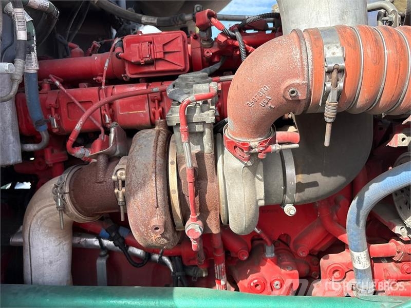 Peterbilt 384 Tegljači