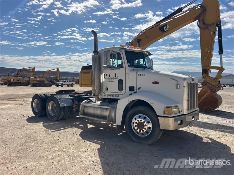 Peterbilt 385 中古トラクターヘッド | トレーラーヘッド
