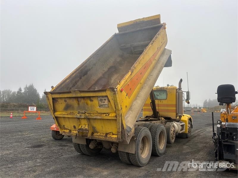 Peterbilt 385 8x4 Tri/A Dump Truck Kiper tovornjaki