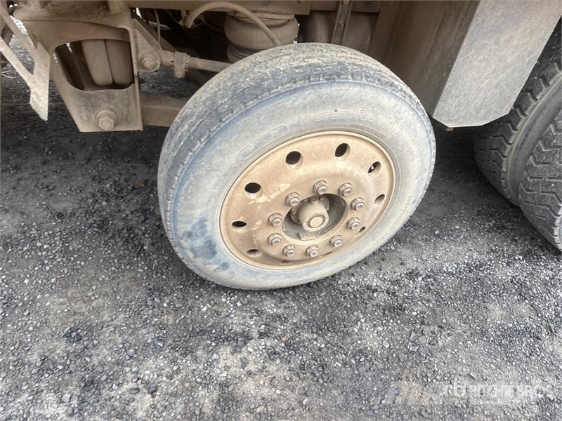Peterbilt 385 8x4 Tri/A Dump Truck Kiper tovornjaki