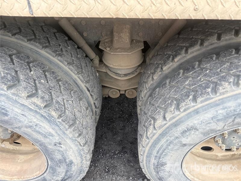 Peterbilt 385 8x4 Tri/A Dump Truck Kiper tovornjaki