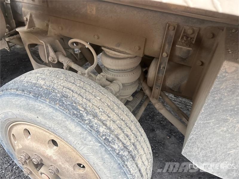 Peterbilt 385 8x4 Tri/A Dump Truck Kiper tovornjaki