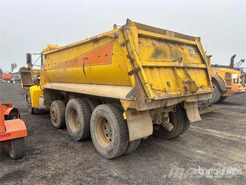Peterbilt 385 8x4 Tri/A Dump Truck Kiper tovornjaki