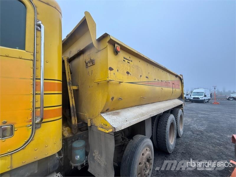 Peterbilt 385 8x4 Tri/A Dump Truck Kiper tovornjaki