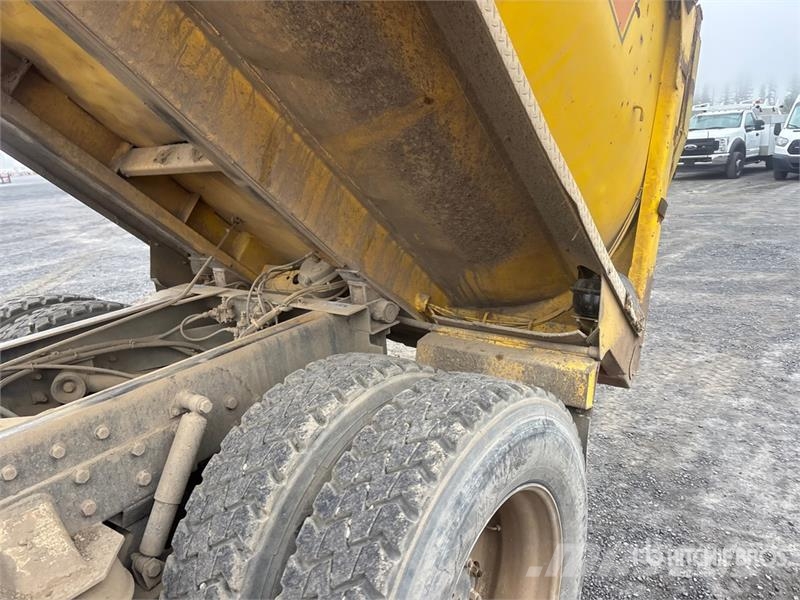 Peterbilt 385 8x4 Tri/A Dump Truck Kiper tovornjaki