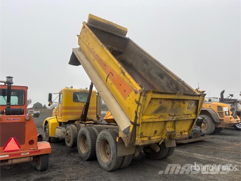 Peterbilt 385 8x4 Tri/A Dump Truck Kiper tovornjaki