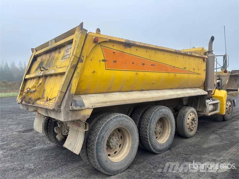 Peterbilt 385 8x4 Tri/A Dump Truck Kiper tovornjaki